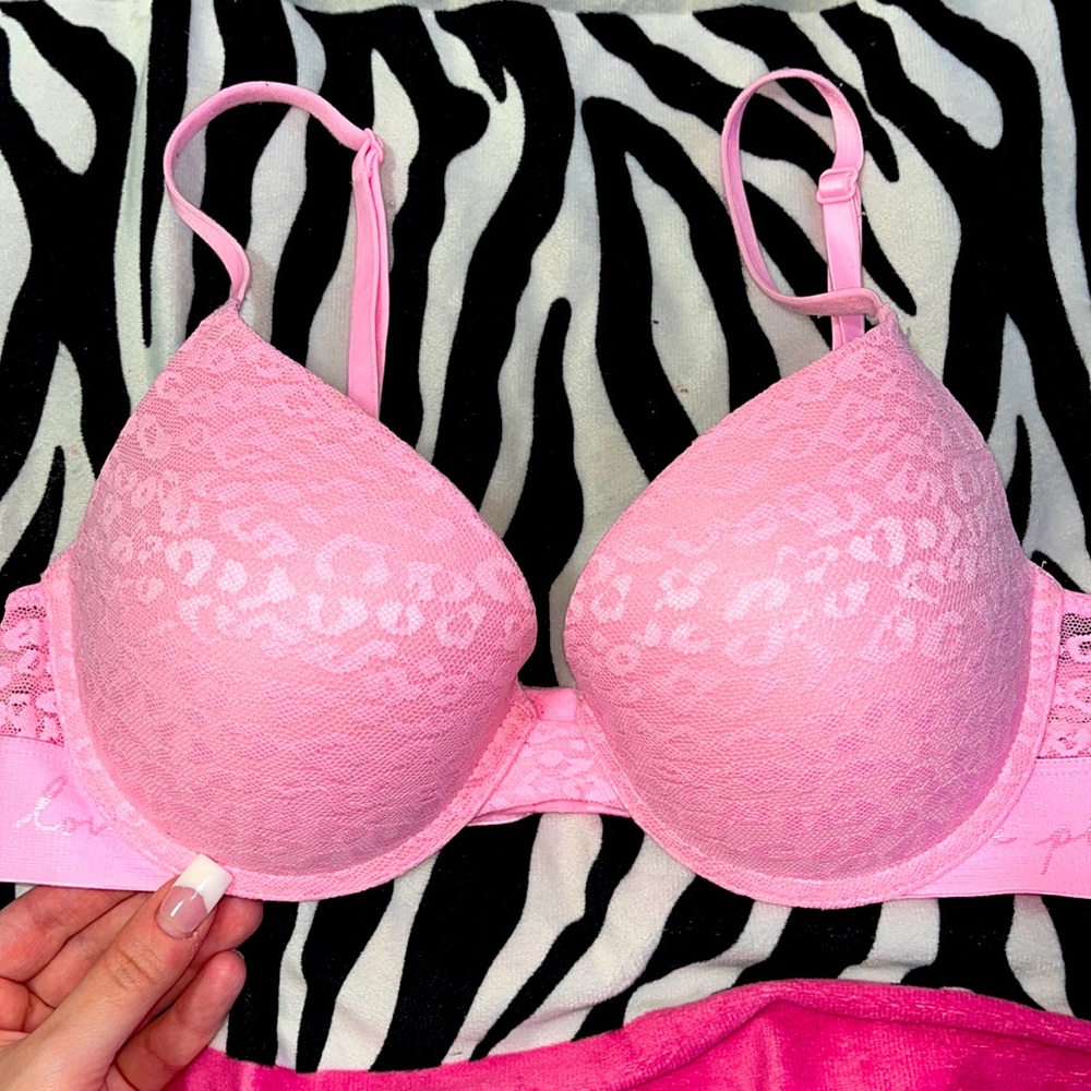 PINK Wear Everywhere Push Up Bra 💗